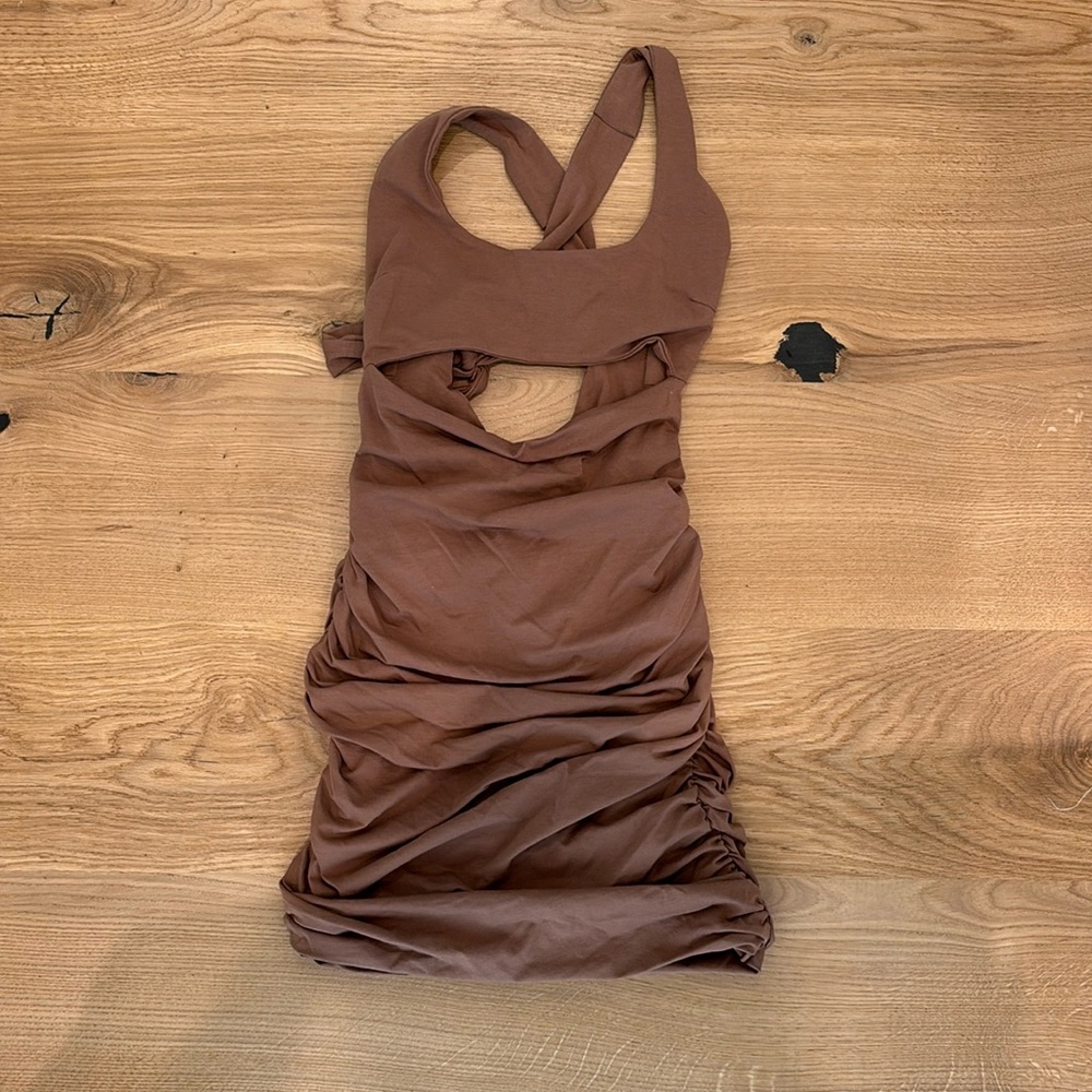 Victoria + Sophia super flattering bodycon adjustable tie mini dress
